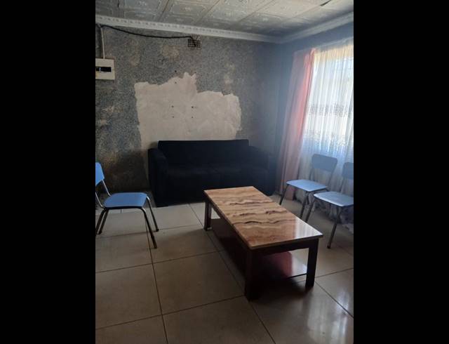 2 BEDROOM PROPERTY TO RENT IN DOBSONVILLE